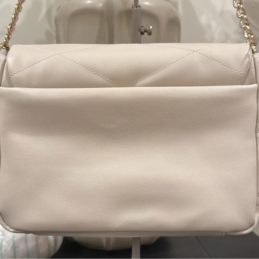 *SALE*Juicy Couture Angel “Better Than a Diamond” Cream Crossbody Bag NWT - Picture 7 of 12